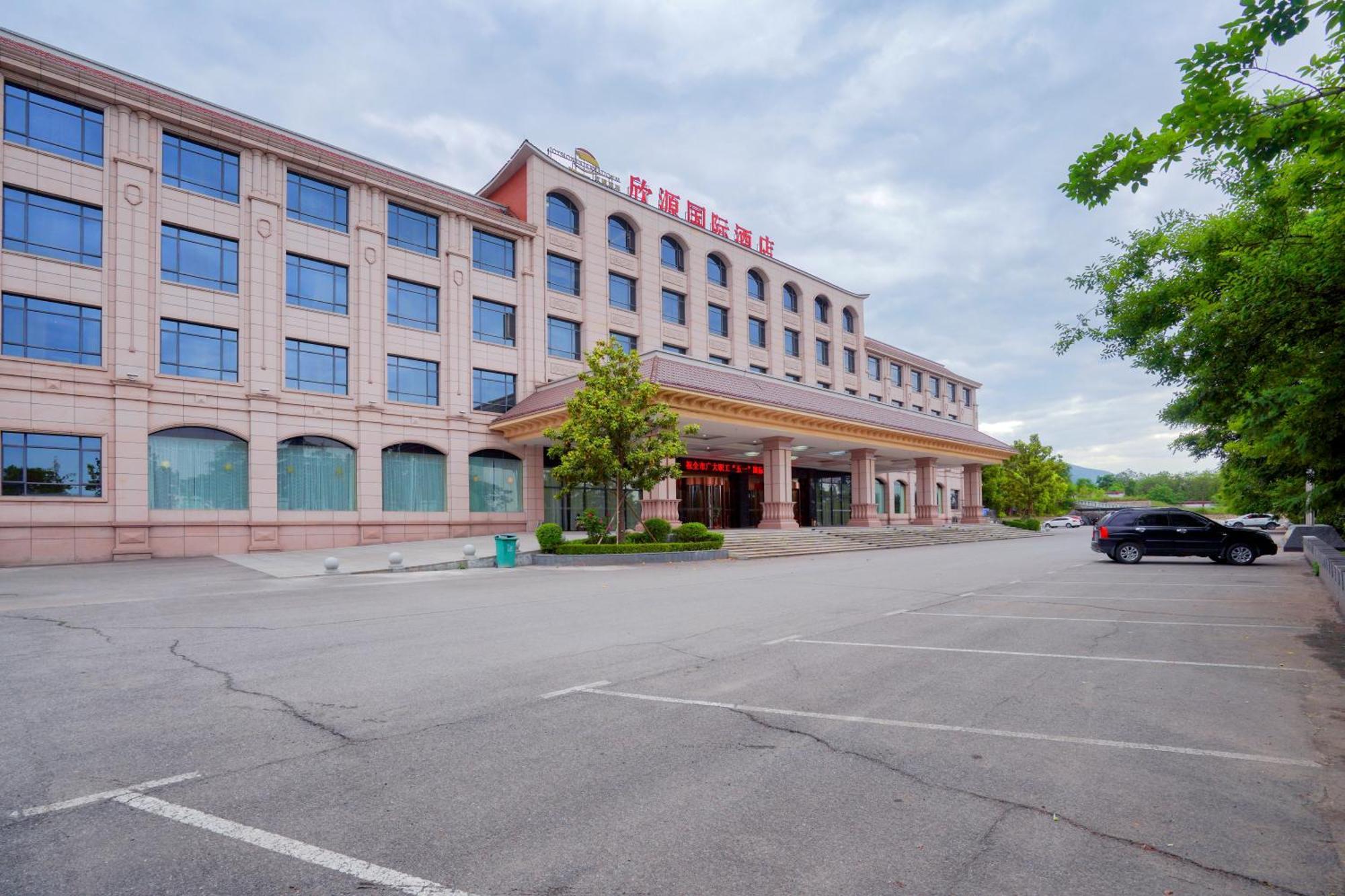 Huashan Xinghe International Hotel Huayin Eksteriør bilde